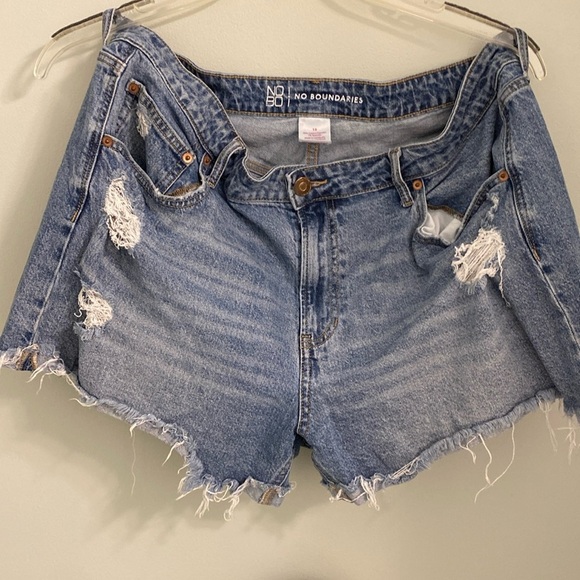 NOBO distressed shorts - Picture 1 of 6